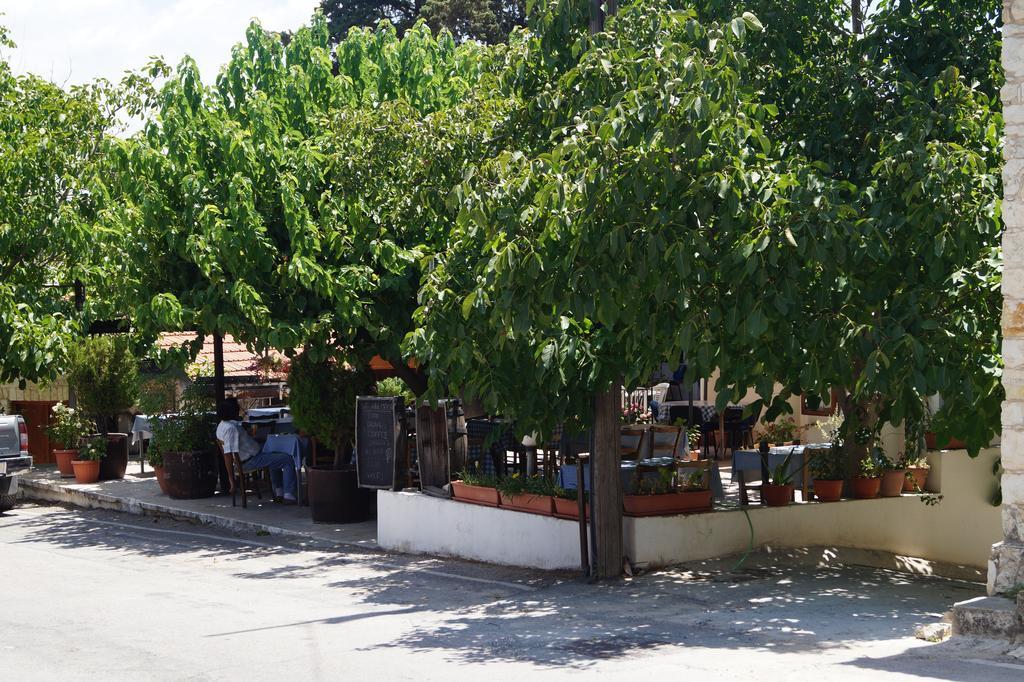 Вилла Makrinari Tis Pano Geitonias Salamiou Экстерьер фото